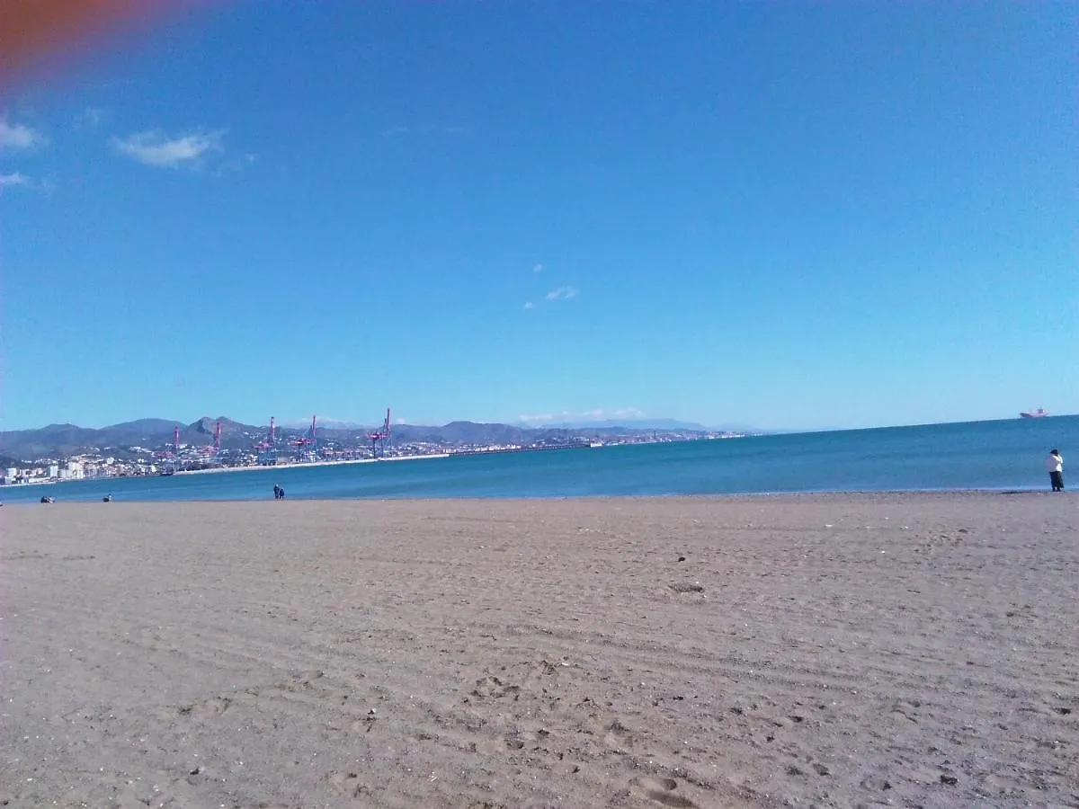 Malaga Downtown And Beach Apartment