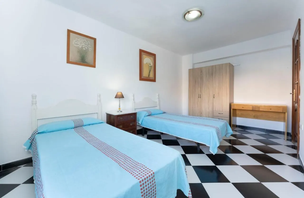 Malaga Downtown And Beach Apartment