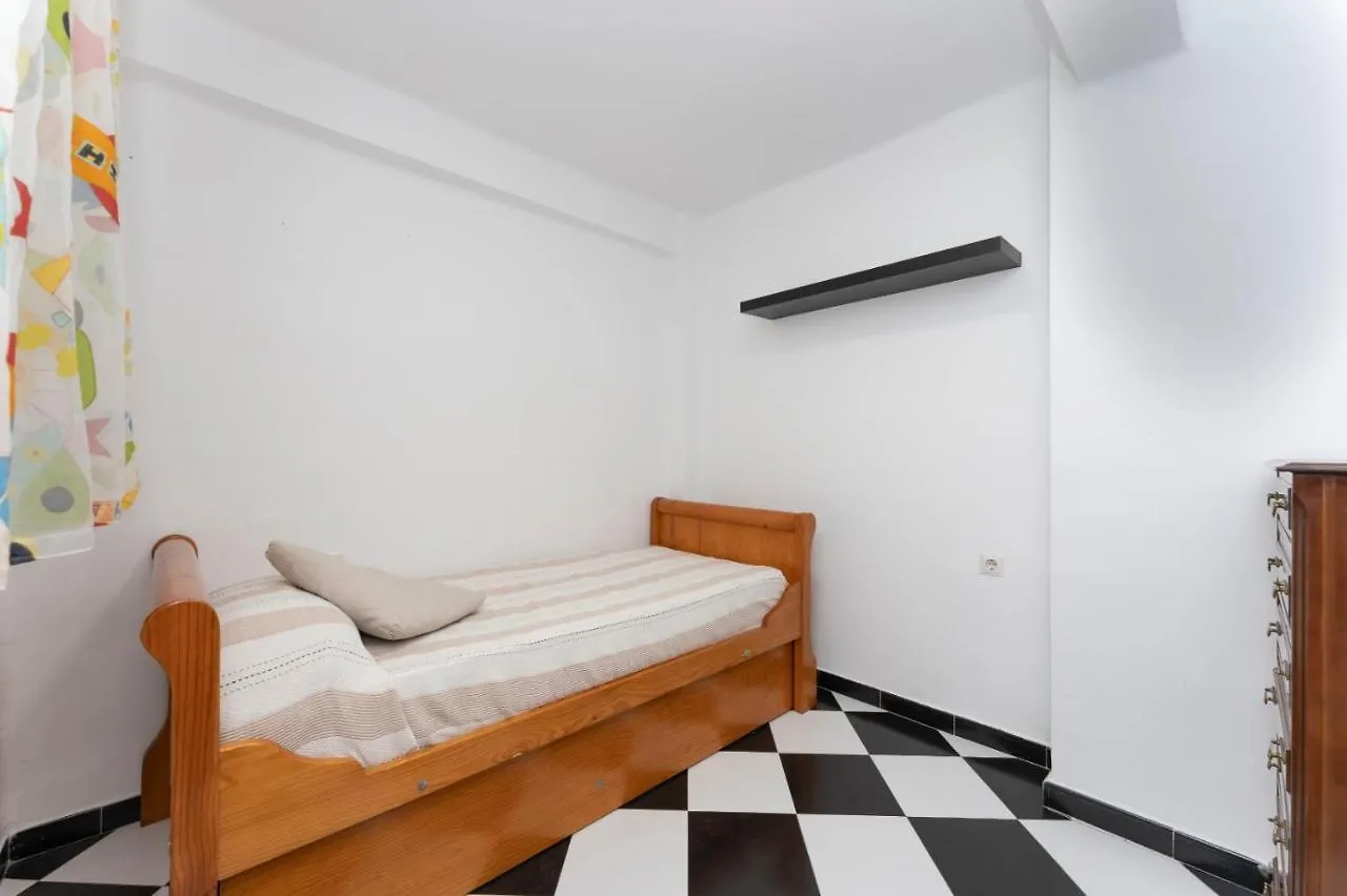 Malaga Downtown And Beach Apartment